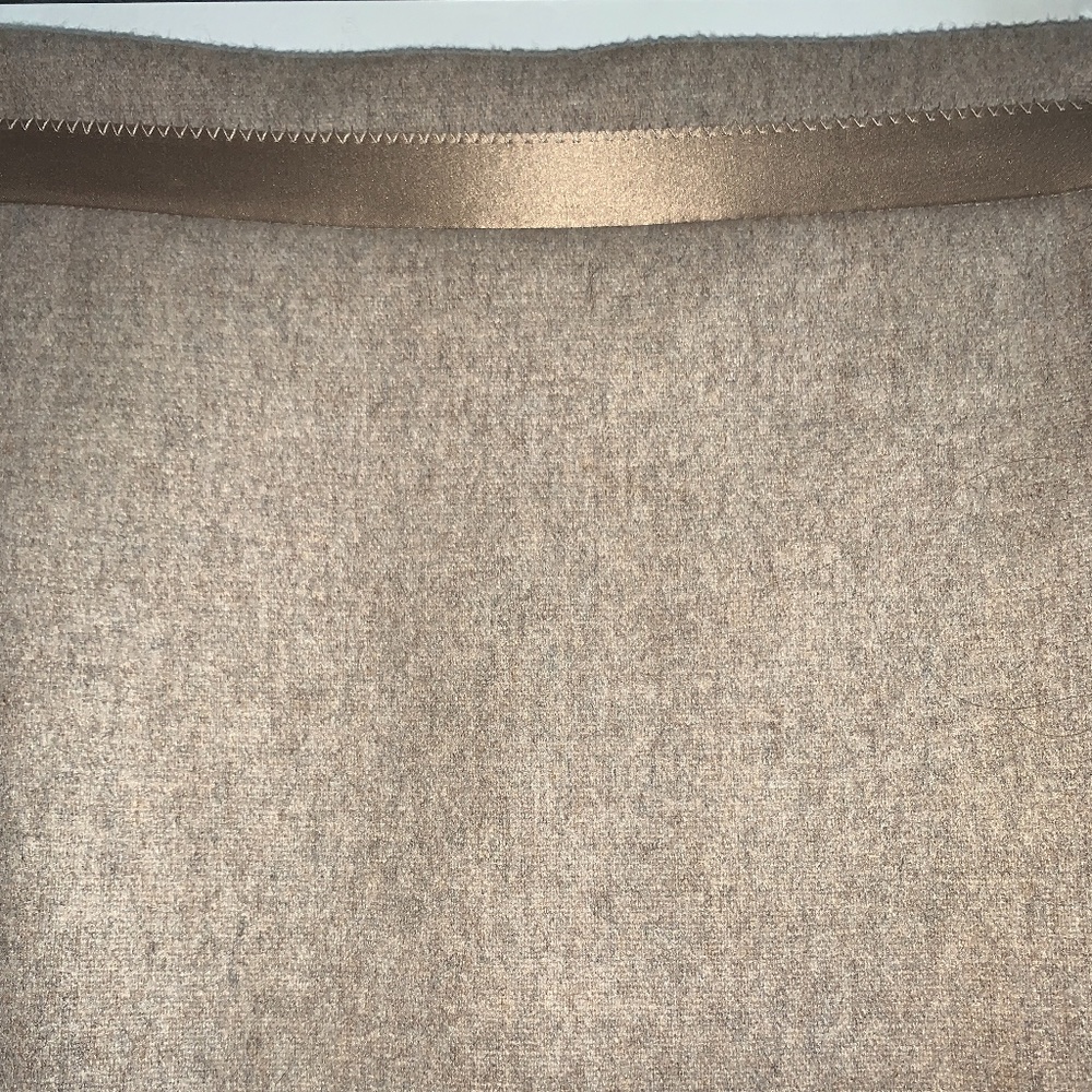 EUC💥HP🎉BCBGMaxAzria Silk/Wool Skirt Cami set 2 - Picture 5 of 12